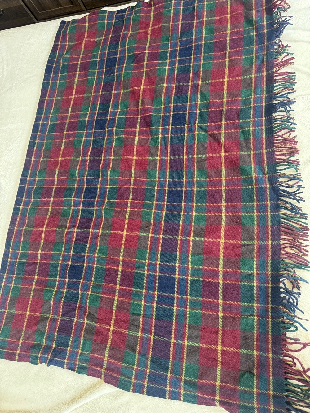 Pendleton Plaid Wool Throw Blanket - Picture 4 of 6